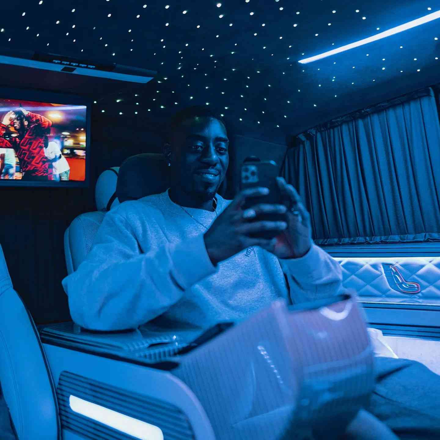 Intérieur premium van Maybach Paris - VTC Pour Tous sièges cuir luxe confort VIP