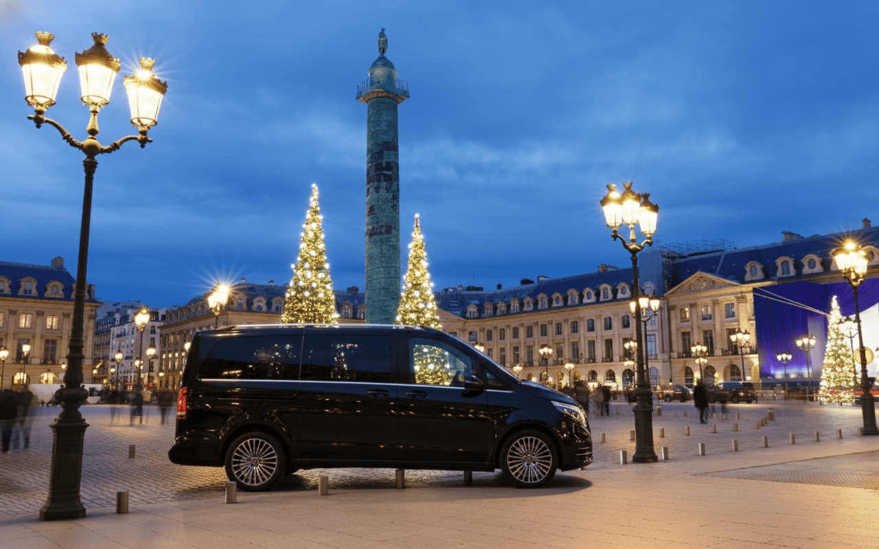 Marchés de Noël Paris 2025 : Tour Magique en Van VIP avec Chauffeur